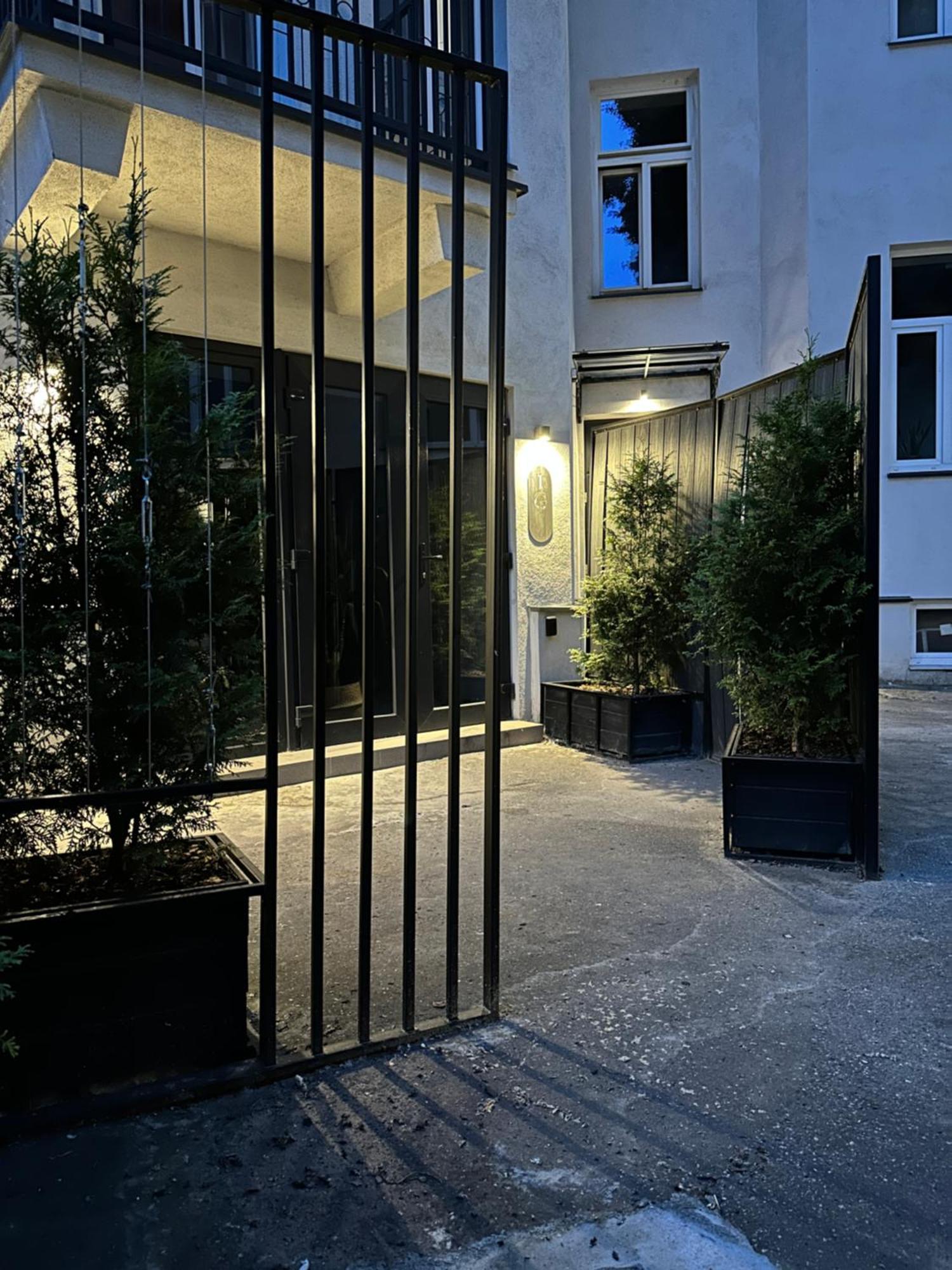 City Garage Apartment - Lwowska 9 Warsawa Bagian luar foto